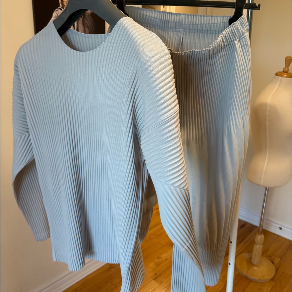 Ribbed Knit Top and Pants Set in Light Blue